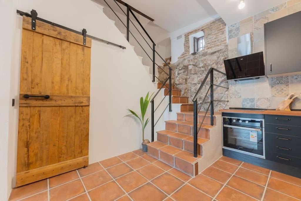 Encantador En Calle Segovia Apartament *