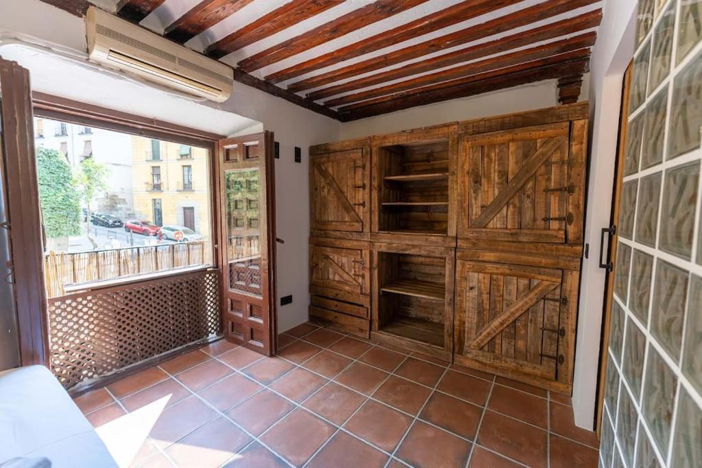 Encantador En Calle Segovia Apartament *